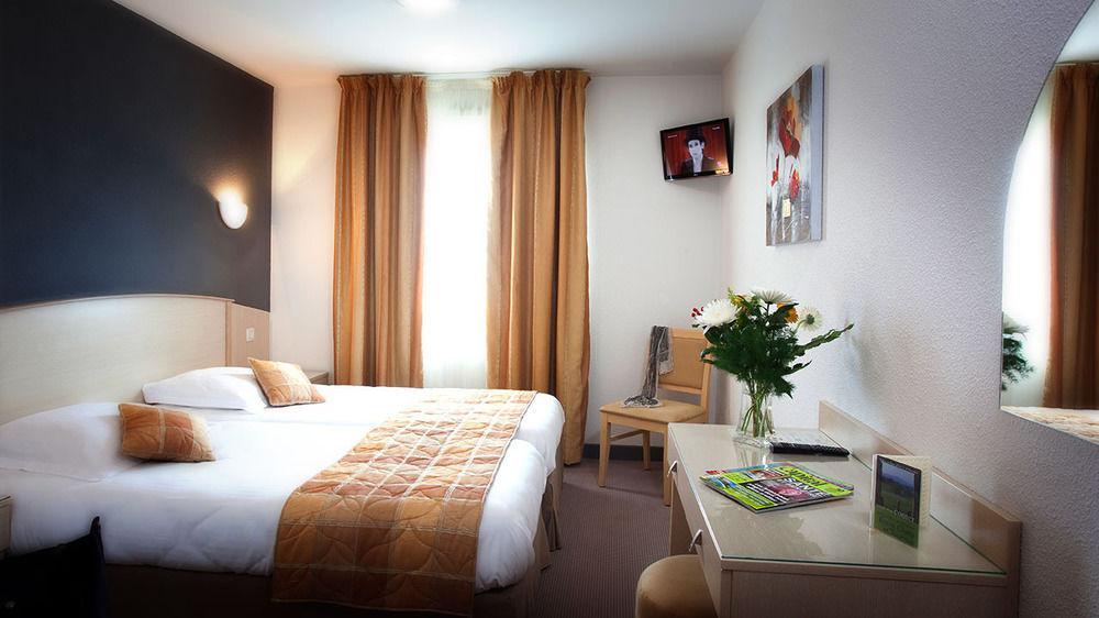 טורנוס Hotel Le Kolibri מראה חיצוני תמונה
